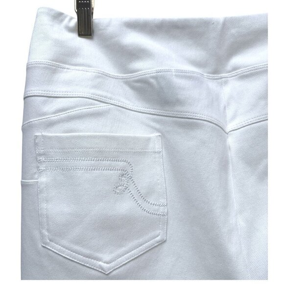 Women with Control White Jeans Plus Size 2X Petite Ankle Crop Pull on Stretch - Picture 6 of 10